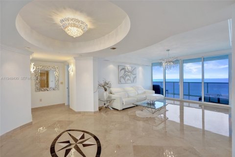 Copropriété à louer à Sunny Isles Beach, Floride: 3 chambres, 226.68 m2 № 2004802 - photo 5