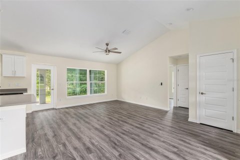 House in Citrus Springs, Florida 3 bedrooms, 134.62 sq.m. № 1903661 - photo 11