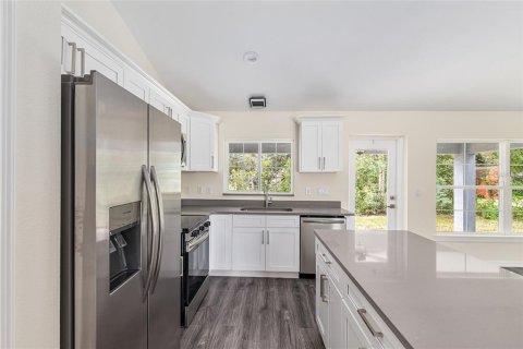 House in Citrus Springs, Florida 3 bedrooms, 134.62 sq.m. № 1903661 - photo 15