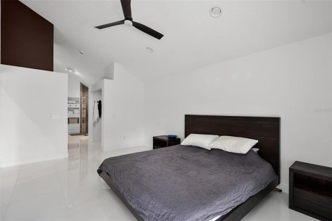 Casa en venta en Tampa, Florida, 4 dormitorios, 223.8 m2 № 1783449 - foto 26