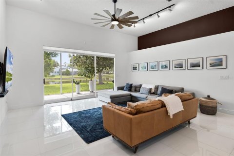 Casa en venta en Tampa, Florida, 4 dormitorios, 223.8 m2 № 1783449 - foto 18