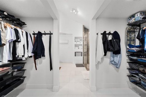Casa en venta en Tampa, Florida, 4 dormitorios, 223.8 m2 № 1783449 - foto 27