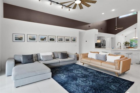 Casa en venta en Tampa, Florida, 4 dormitorios, 223.8 m2 № 1783449 - foto 19