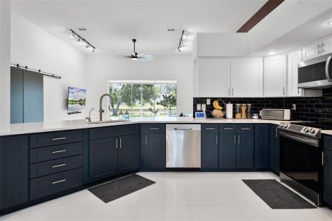 Casa en venta en Tampa, Florida, 4 dormitorios, 223.8 m2 № 1783449 - foto 16