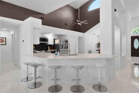 Casa en venta en Tampa, Florida, 4 dormitorios, 223.8 m2 № 1783449 - foto 17