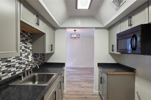 Купить кондоминиум в Сент-Питерсберг, Флорида 6 комнат, 127.74м2, № 2422732 - фото 7