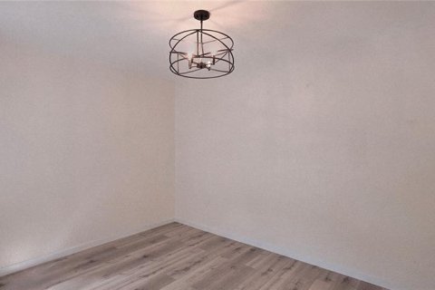 Купить кондоминиум в Сент-Питерсберг, Флорида 6 комнат, 127.74м2, № 2422732 - фото 5