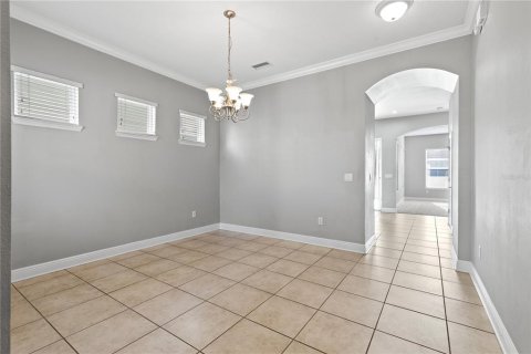 House in Tampa, Florida 3 bedrooms, 204.38 sq.m. № 1843187 - photo 11