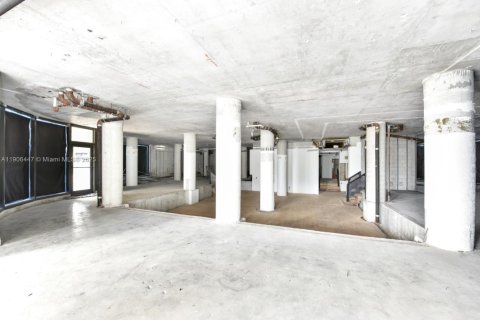 Купить кондоминиум в Майами, Флорида 7 спален, 630.06м2, № 1957074 - фото 5