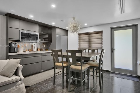Купить виллу или дом в Майами, Флорида 7 спален, 462.56м2, № 2079776 - фото 16