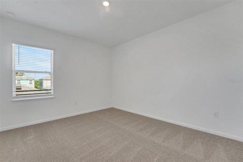 House in Winter Garden, Florida 3 bedrooms, 193.05 sq.m. № 2209055 - photo 26