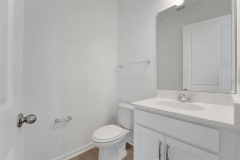 House in Winter Garden, Florida 3 bedrooms, 193.05 sq.m. № 2209055 - photo 16