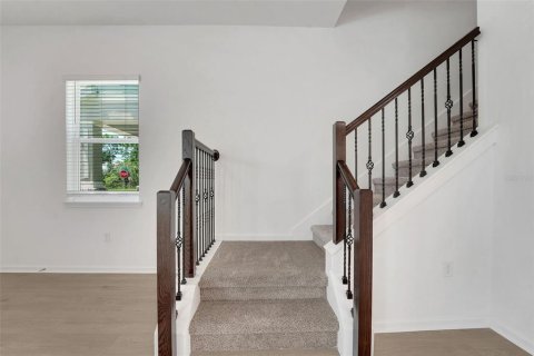 House in Winter Garden, Florida 3 bedrooms, 193.05 sq.m. № 2209055 - photo 21