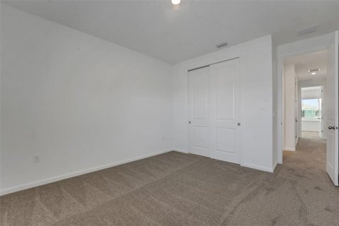 House in Winter Garden, Florida 3 bedrooms, 193.05 sq.m. № 2209055 - photo 27