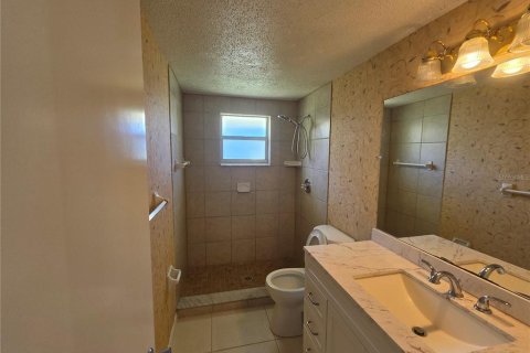 Appartement à louer à Englewood, Floride: 2 chambres, 91.23 m2 № 2388529 - photo 10