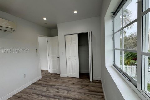 Apartamento en alquiler en Miami Beach, Florida, 2 dormitorios № 2059726 - foto 6