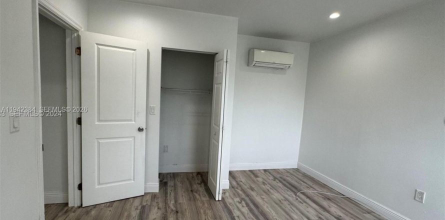 Apartamento en Miami Beach, Florida 2 dormitorios № 2059726