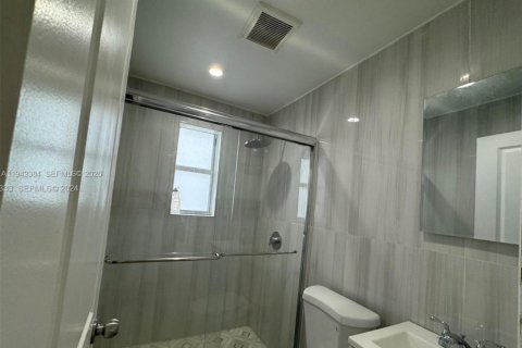 Apartamento en alquiler en Miami Beach, Florida, 2 dormitorios № 2059726 - foto 5