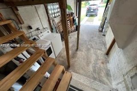 Снять в аренду виллу или дом в Вирджиния-Гарденс, Флорида 3 спальни, 96.53м2, № 1955326 - фото 13