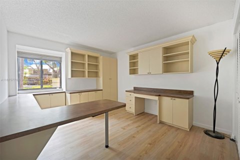 Townhouse in Plantation, Florida 3 bedrooms, 169.55 sq.m. № 1926509 - photo 17