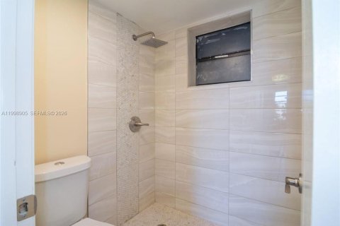 Copropriété à vendre à Pembroke Pines, Floride: 1 chambre, 71.81 m2 № 2066259 - photo 22