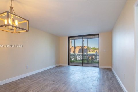 Copropriété à vendre à Pembroke Pines, Floride: 1 chambre, 71.81 m2 № 2066259 - photo 8