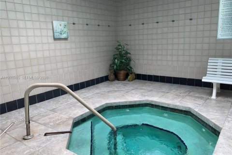 Copropriété à vendre à Pembroke Pines, Floride: 1 chambre, 71.81 m2 № 2066259 - photo 30