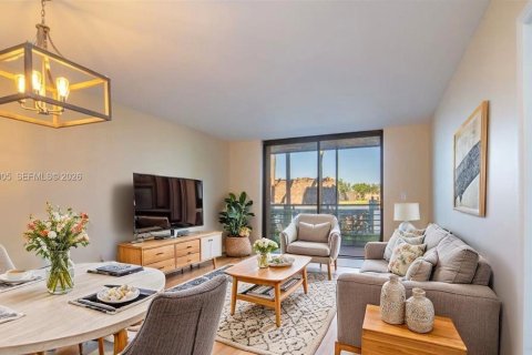 Copropriété à vendre à Pembroke Pines, Floride: 1 chambre, 71.81 m2 № 2066259 - photo 9