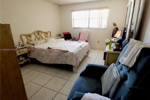 Condo in Miami Beach, Florida, 1 bedroom  № 1967876 - photo 9