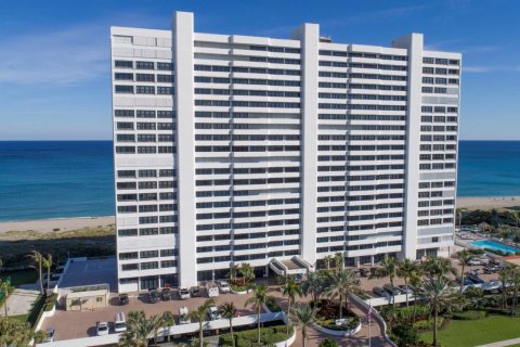Condo in Boca Raton, Florida, 3 bedrooms  № 2391772 - photo 2
