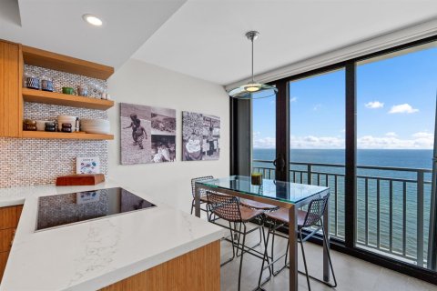 Condo in Boca Raton, Florida, 3 bedrooms  № 2391772 - photo 19
