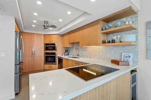 Condo in Boca Raton, Florida, 3 bedrooms  № 2391772 - photo 16