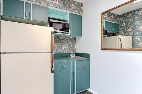 Immobilier commercial à louer à New Smyrna Beach, Floride: 98.85 m2 № 2412724 - photo 15