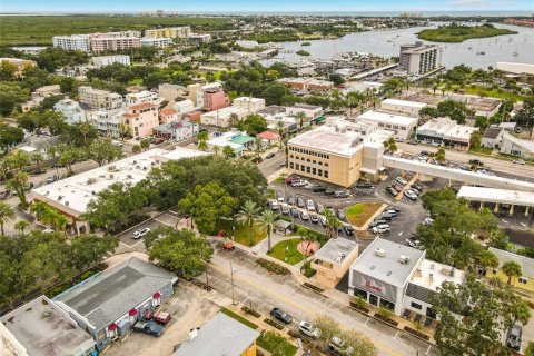 Immobilier commercial à louer à New Smyrna Beach, Floride: 98.85 m2 № 2412724 - photo 5