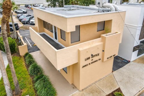 Immobilier commercial à louer à New Smyrna Beach, Floride: 98.85 m2 № 2412724 - photo 6