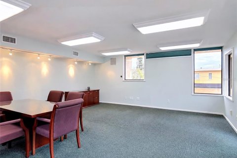Immobilier commercial à louer à New Smyrna Beach, Floride: 98.85 m2 № 2412724 - photo 20