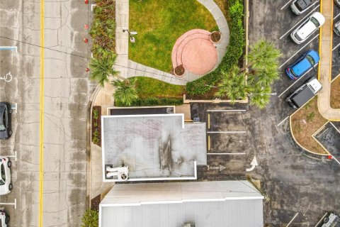 Immobilier commercial à louer à New Smyrna Beach, Floride: 98.85 m2 № 2412724 - photo 25