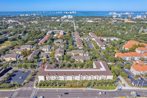 Condominio en Clearwater, Florida, 1 dormitorio  № 2213299
