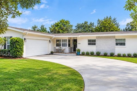 Villa ou maison à Winter Park, Floride 4 chambres, 153.29 m2 № 2403129