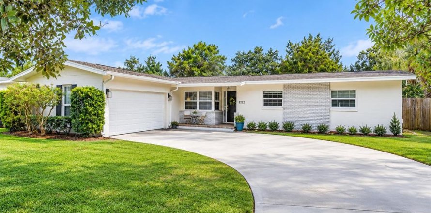 Villa ou maison à Winter Park, Floride 4 chambres, 153.29 m2 № 2403129