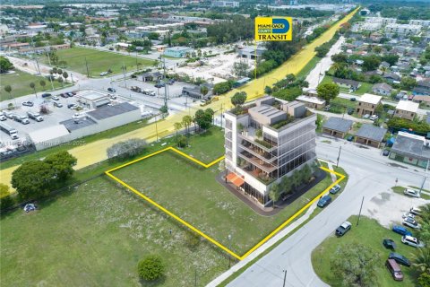 Купить коммерческую недвижимость в Хомстед, Флорида № 1881839 - фото 3