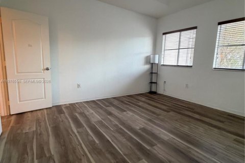 Condominio en alquiler en Miami, Florida, 3 dormitorios, 147.44 m2 № 2079290 - foto 11