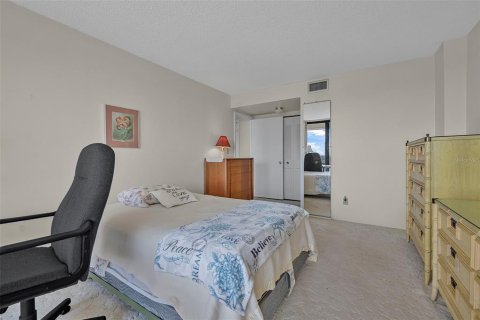 Condo in Daytona Beach, Florida, 2 bedrooms  № 1835104 - photo 14