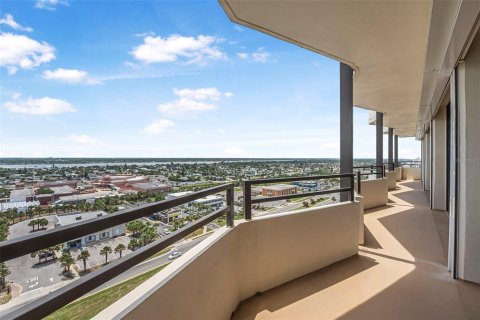 Condo in Daytona Beach, Florida, 2 bedrooms  № 1835104 - photo 26