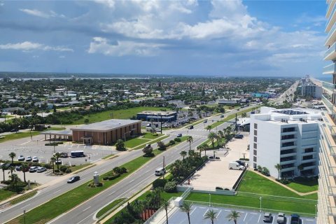 Condo in Daytona Beach, Florida, 2 bedrooms  № 1835104 - photo 2