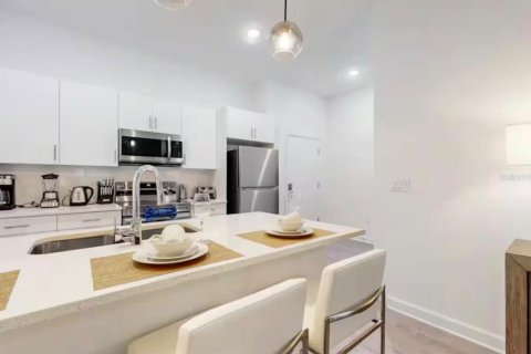Touwnhouse à louer à Davenport, Floride: 5 chambres, 155.24 m2 № 2412573 - photo 16