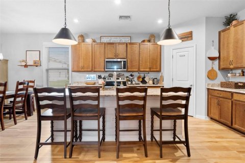 House in Spring Hill, Florida 4 bedrooms, 202.99 sq.m. № 1919400 - photo 8