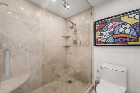 Condo in Miami Beach, Florida, 3 bedrooms № 2153274 - photo 19