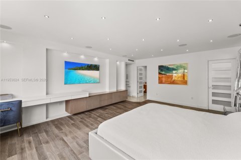 Condo in Miami Beach, Florida, 3 bedrooms № 2153274 - photo 11