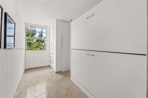 Condo in Miami Beach, Florida, 3 bedrooms № 2153274 - photo 14
